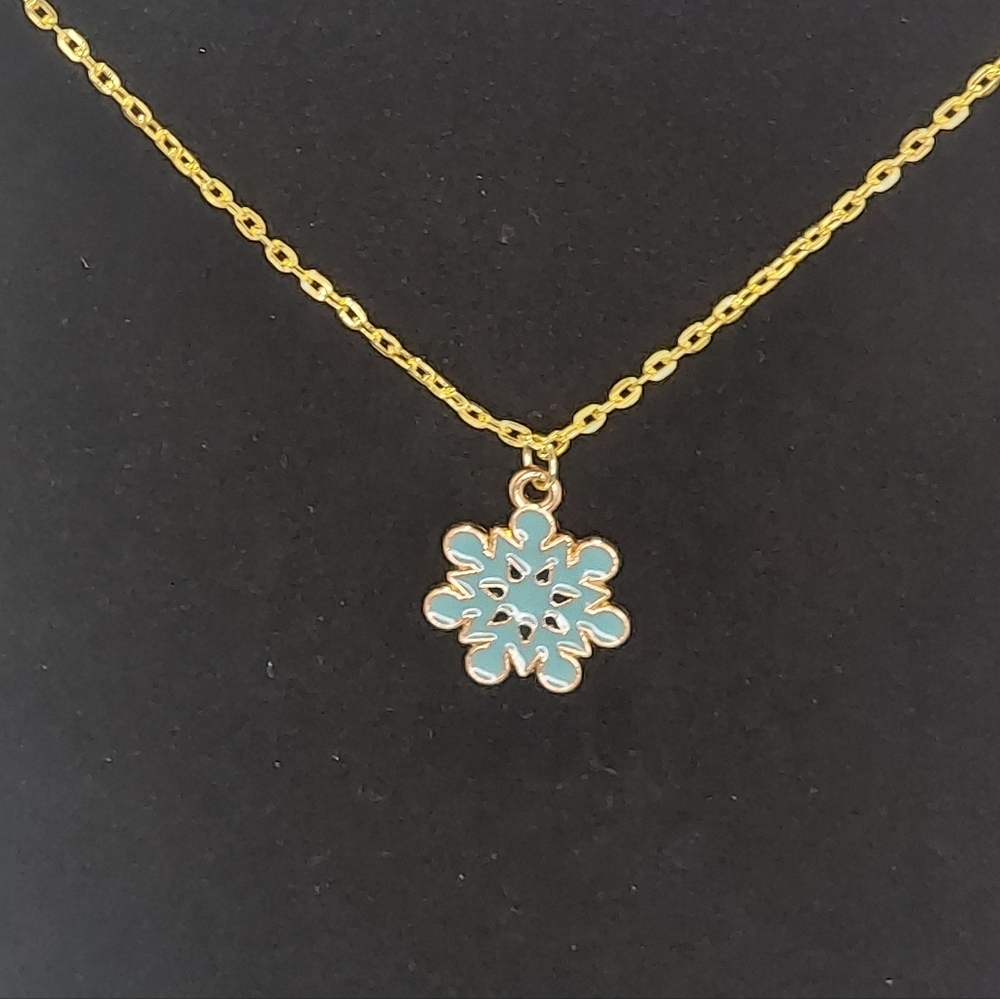 Gold Tone Blue Snowflake Pendant Necklace